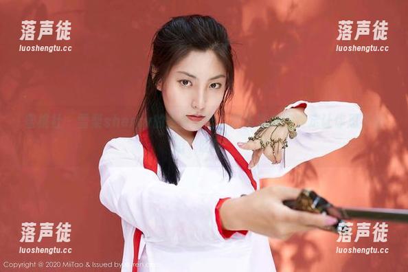 蜜桃社-雪梨sherry 蜜桃社 - 雪梨sherry的少女图册,这最新内容肯定让你忍不住想“哇!”