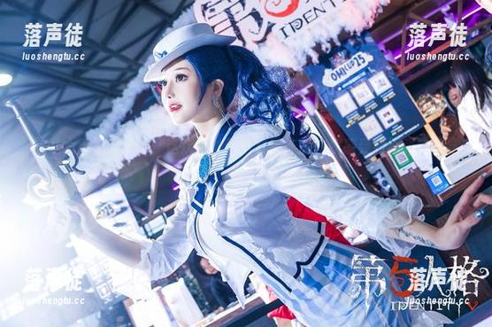 露儿大魔王 露儿大魔王又来了!这次她的雷电将军作品让我感受到超强的视觉冲击