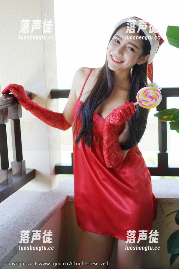 青豆客 - 你不知道的女王：歆小兔chobits美图图集探险之旅